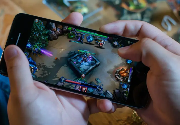 Najlepsze gry na iOS: 5 tytułów, które odmienią Twój smartfon