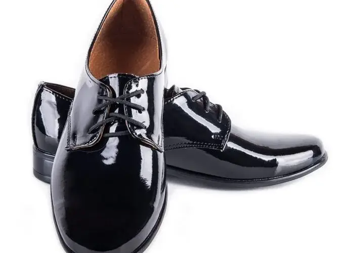 Eleganckie buty chłopięce 23 - idealne wybór na specjalne okazje