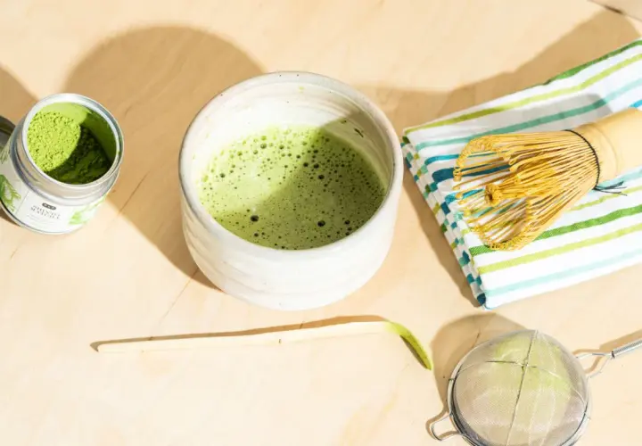 Co to matcha? Odkryj jej zdrowotne korzyści i tajemnice produkcji