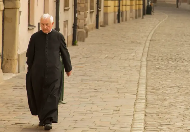 Jak podziękować księdzu za modlitwę w sposób pełen wdzięczności