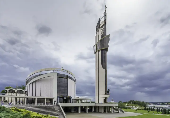 Sanktuarium Bożego Miłosierdzia w Krakowie - historia, duchowość i pielgrzymki