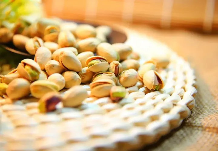 Pistacje ile kalorii? Poznaj wartość odżywczą i wpływ na dietę