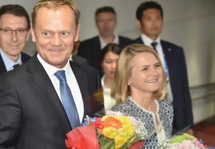 Czy Tusk ma żonę? Odkryj szczegóły o jego małżeństwie z Małgorzatą