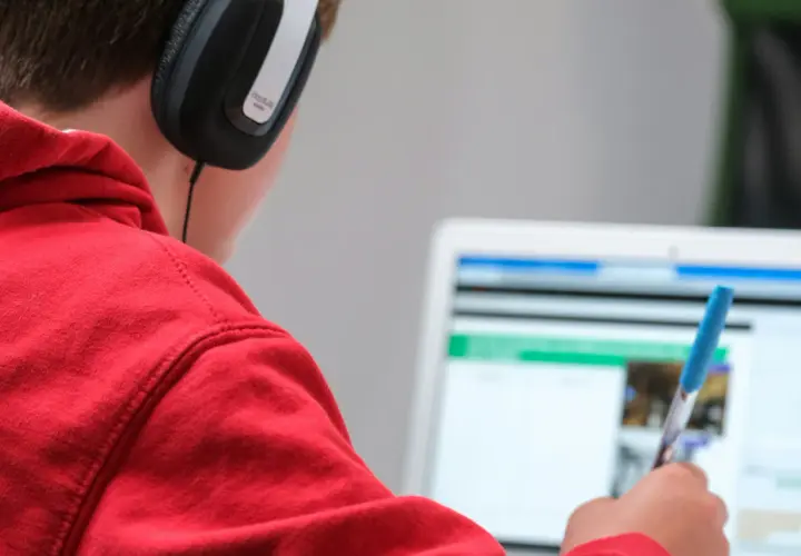 Sztuczna inteligencja w edukacji – rewolucja na miarę XXI wieku