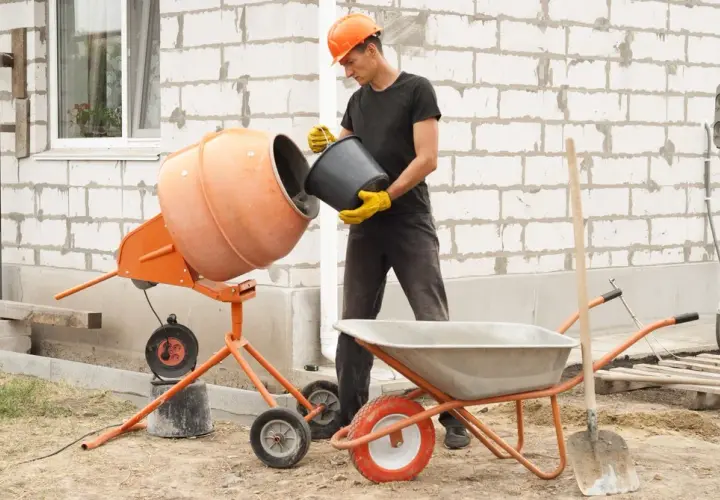 Jaka betoniarka na 25 kg cementu? Oto modele, które warto rozważyć