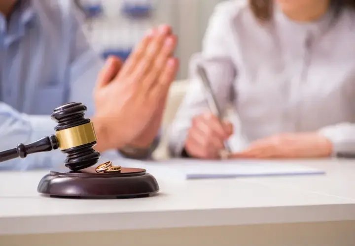 Jak wygląda rozprawa o dział spadku? Kluczowe informacje i wskazówki