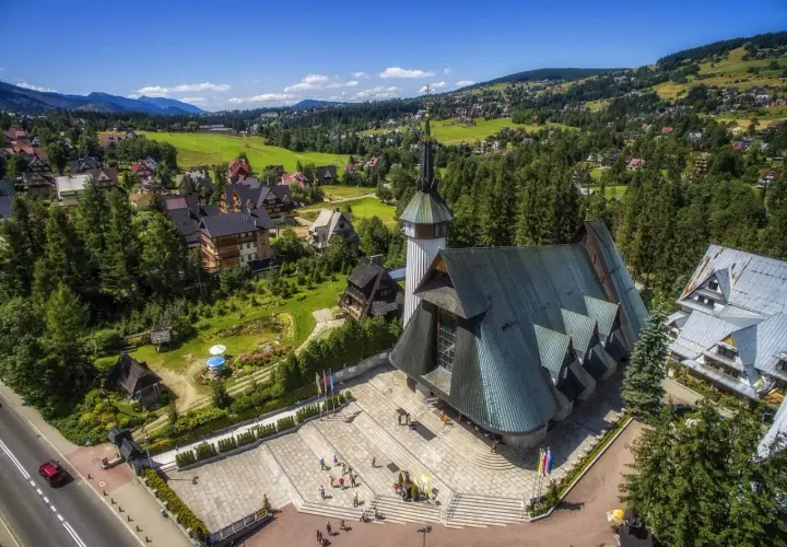 Sanktuarium w Zakopanem: Historia, architektura i kulturowe znaczenie