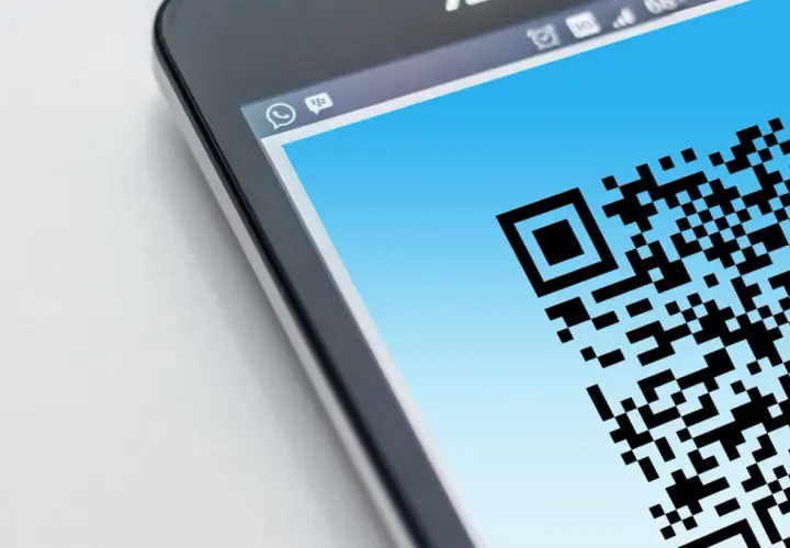 Jak zeskanować kod QR aparatem w smartfonie – proste kroki i rozwiązania problemów