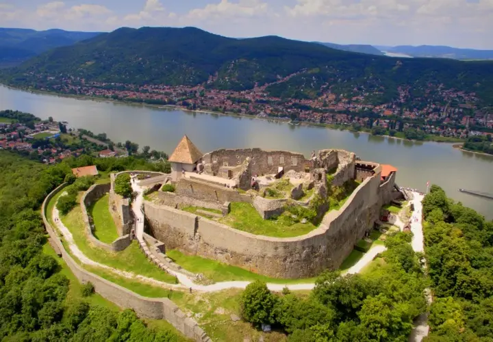 Atrakcje Węgier: Odkryj niezapomniane miejsca i ukryte skarby