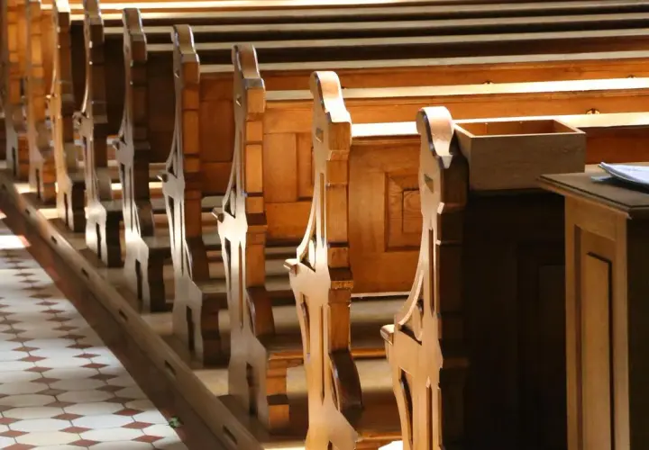 Jak się wypisać z kościoła - prosta procedura, uniknij zbędnych problemów