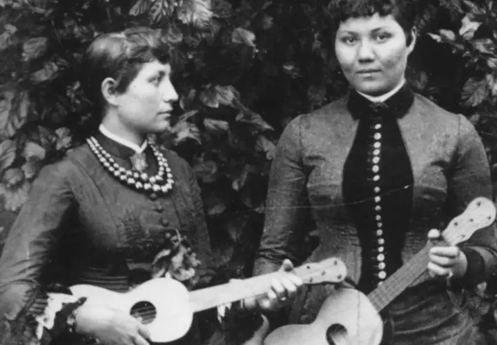 Fascynująca historia ukulele: poznaj prawdziwe pochodzenie hawajskiej gitary