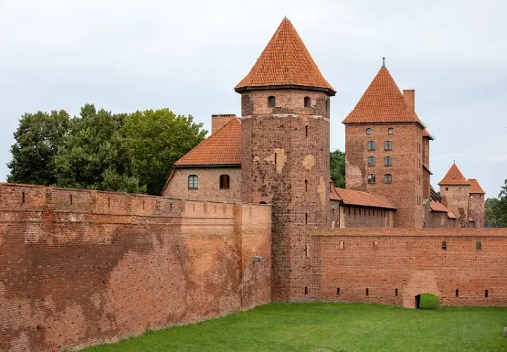 Zamek w Malborku – historia, architektura i tajemnice największego zamku na świecie