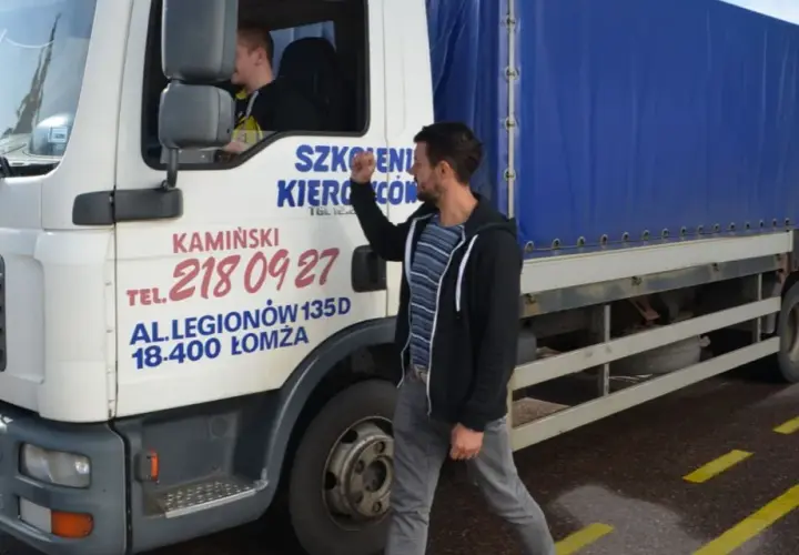 Darmowy kurs na instruktora nauki jazdy: Jak zdobyć uprawnienia