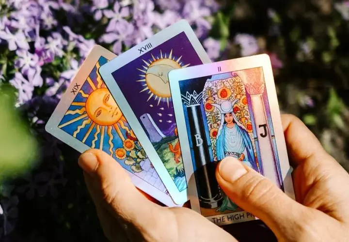  As monet. Tarot. Wróżby i przepowiednie na przyszłość