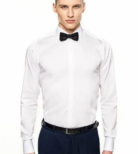 Męskie stylizacje na studniówkę: 10 porad dla eleganckiego wyglądu