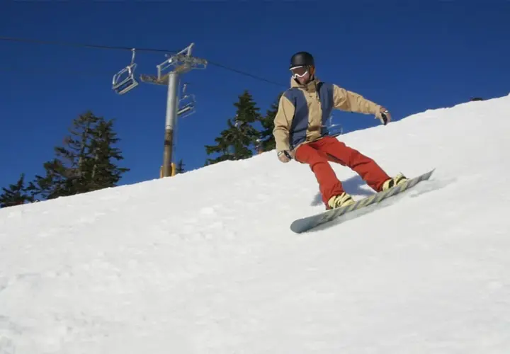 Czy jazda na snowboardzie jest trudna? Oto, co musisz wiedzieć!