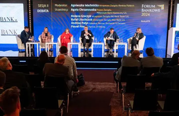 Łatwy kredyt forum - prawdziwe opinie i ostrzeżenia użytkowników 2025
