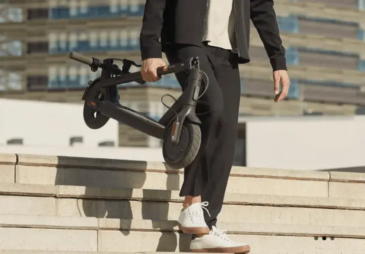 Jakie ciśnienie w oponach hulajnogi Xiaomi zapewni bezpieczeństwo?