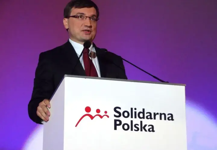 Solidarna Polska: Prawica czy lewica? Odkryj jej prawdziwe oblicze