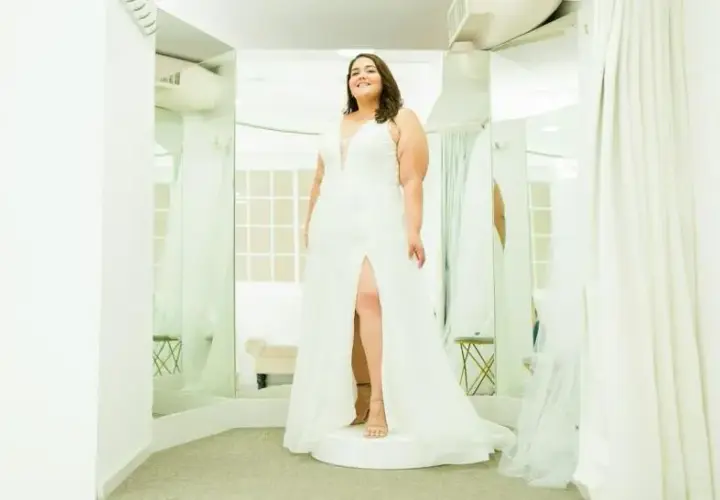 Idealne suknie ślubne dla gruszki, które podkreślą Twoje atuty