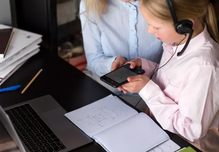Zasoby online dla nauczycieli: narzędzia, aplikacje i platformy do nowoczesnej edukacji