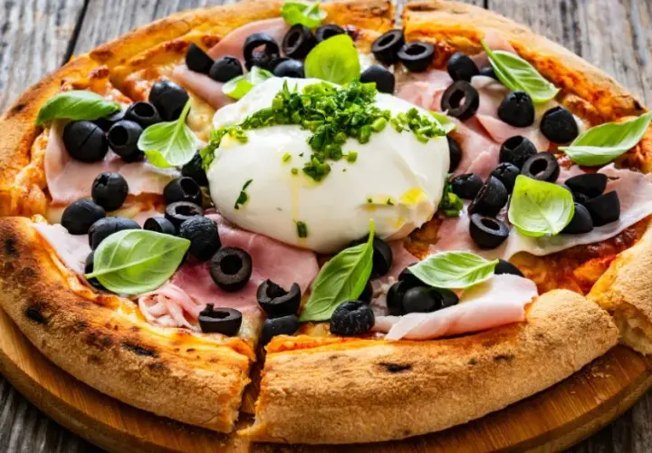 Z czym zrobić pizzę, aby zaskoczyć swoich gości pysznymi smakami
