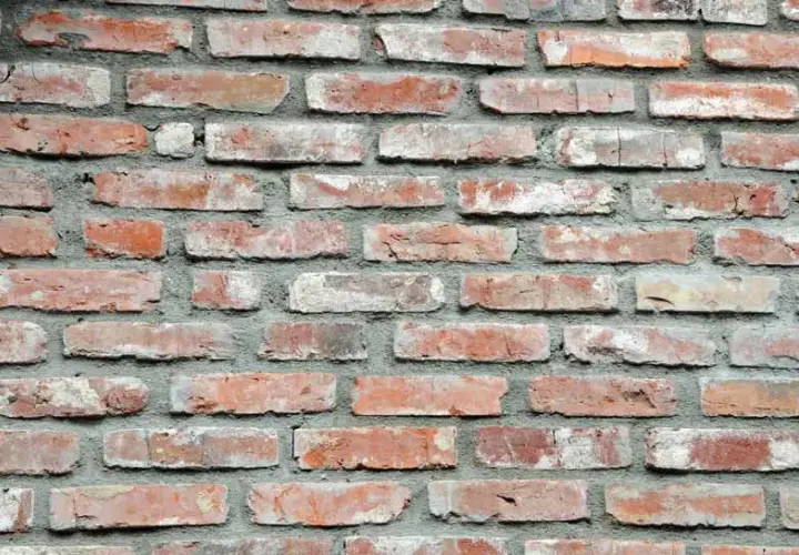 Jaka zaprawa do cegły rozbiórkowej sprawdzi się najlepiej i dlaczego?