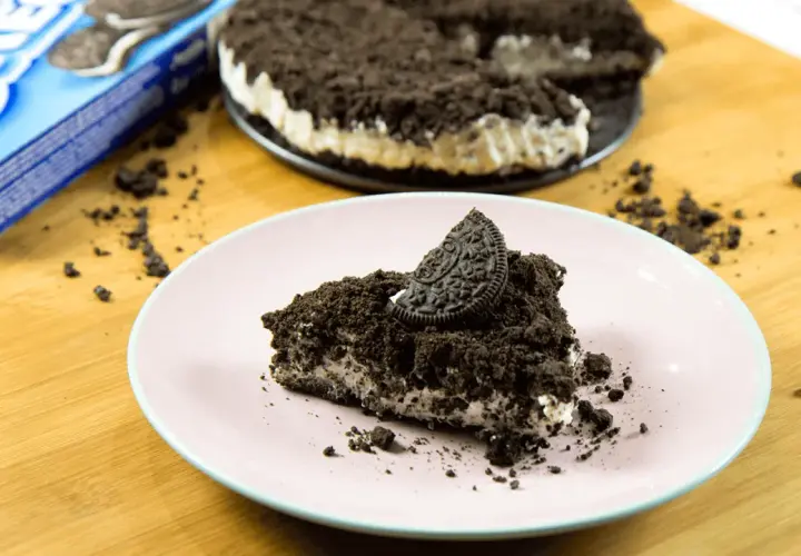 Prosty i pyszny przepis na ciasto oreo fit - zdrowa wersja domowego deseru