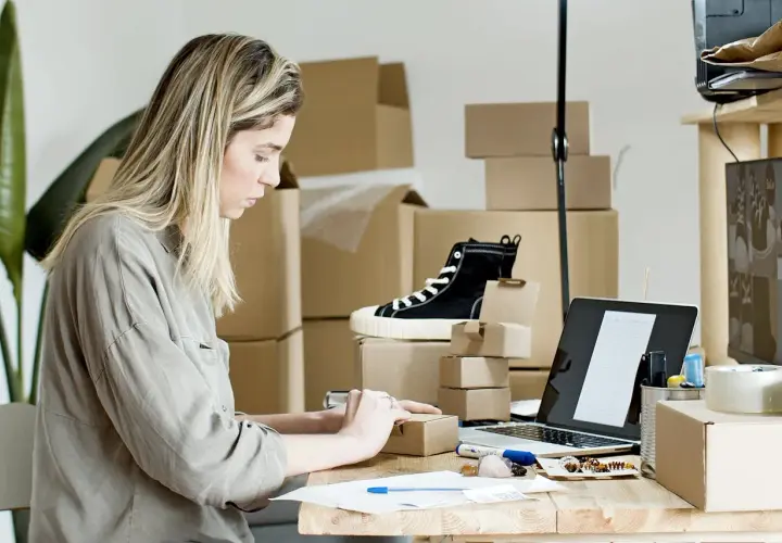 Jak rozpocząć sprzedaż produktów na Amazon? Praktyczny przewodnik dla początkujących sprzedawców