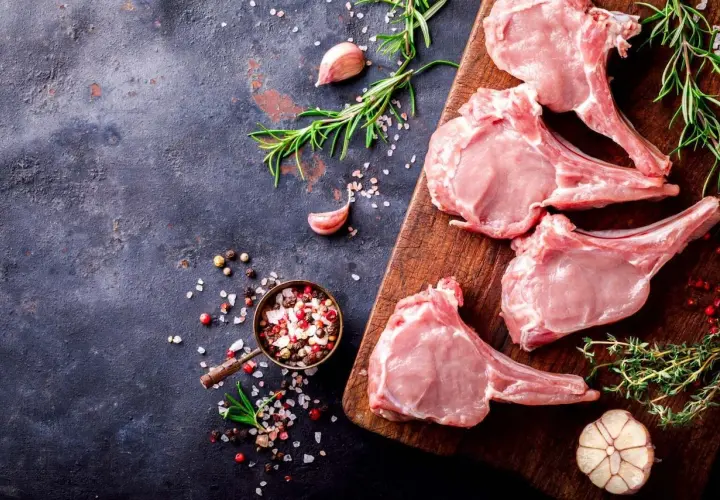 Ile smażyć cielęcinę, aby uzyskać idealny smak i soczystość?