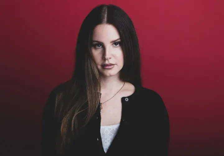 Lana Del Rey ile ma lat? Zaskakujący wiek artystki i jej kariera.