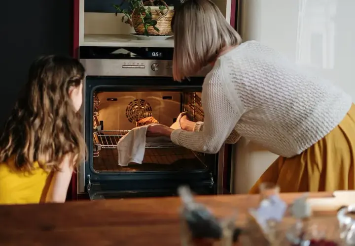 Idealna temperatura pieczenia pasztetu. Unikaj tych błędów w kuchni!
