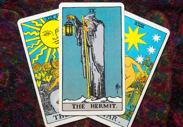 Tarot tak czy nie z 2 kart: Skuteczna metoda szybkiego wróżenia