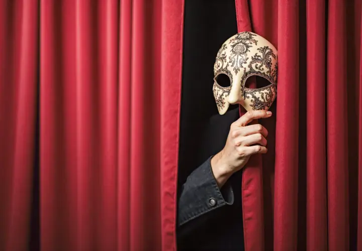 Scena Pełna Hazardu: Co Łączy Kasyno i Teatr?