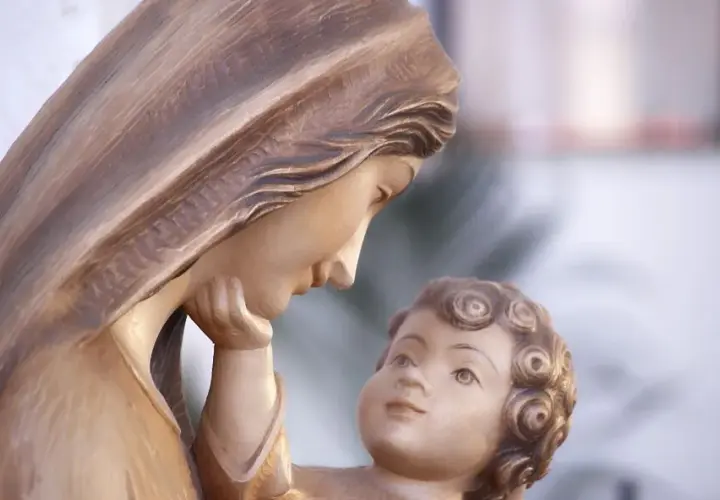 Litania do Matki Bożej Królowej Pokoju - modlitwa przynosząca wsparcie i ukojenie