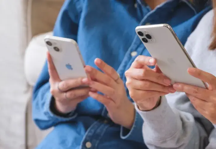 Jak przesłać zdjęcia z iPhone na iPhone przez Bluetooth bez problemów