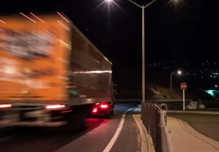 Jak liczyć godziny nocne kierowcy? Kluczowe zasady i błędy do uniknięcia