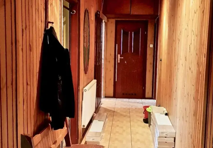 Jak zerwać boazerię bezpiecznie - 5 prostych kroków do czystej ściany