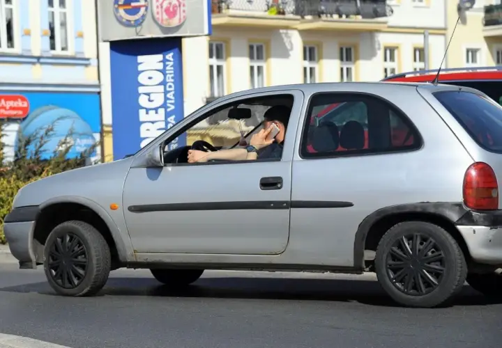 Jaki mandat za rozmowę przez telefon? Sprawdź, ile zapłacisz!