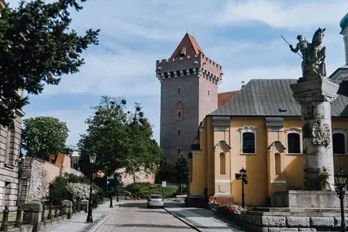 Co to jest szlak piastowski? Odkryj jego historię i atrakcje