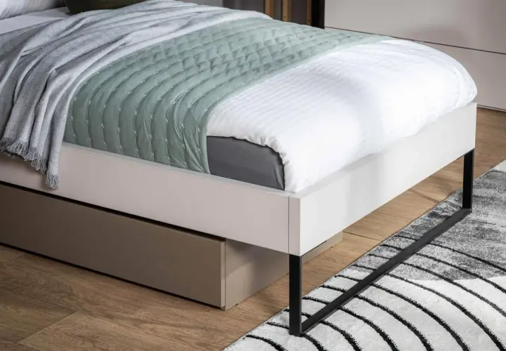 Idealny materac 90x200 cm dla nastolatka - jakie powinien miec parametry?