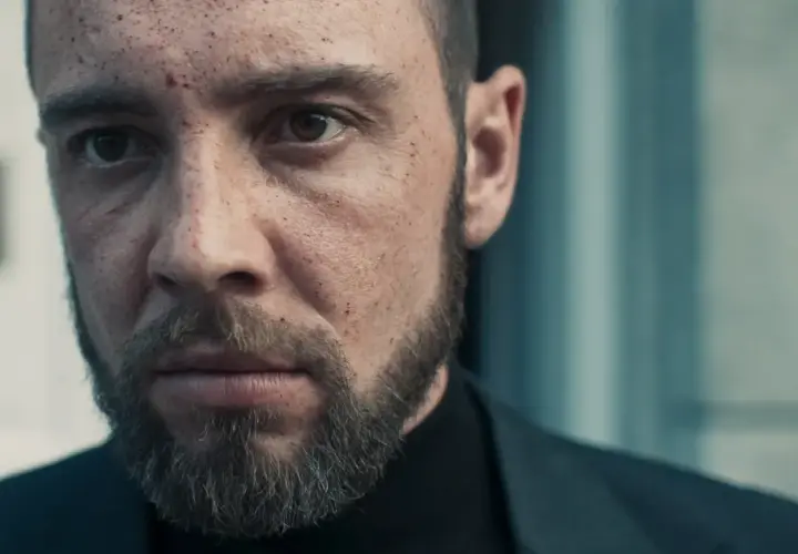 Recenzja filmu jak zostałem gangsterem – co warto wiedzieć przed seansem?
