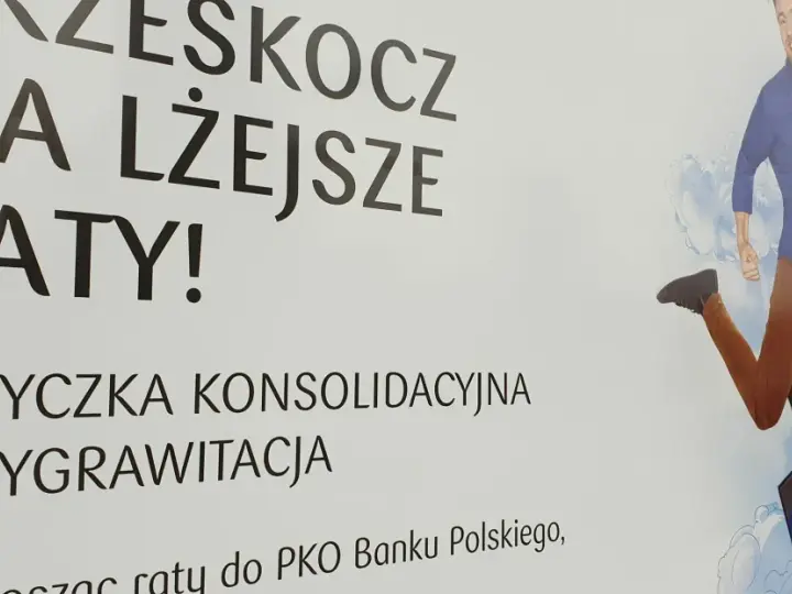 Oprocentowanie limitu w rachunku: Jak płacić mniej i nie przepłacać?