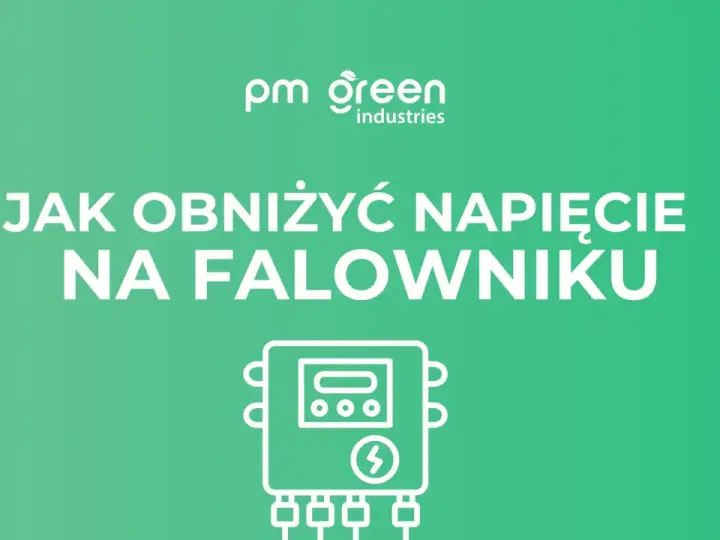 Grafika z napisem "Jak obniżyć napięcie na falowniku" i ikoną urządzenia.