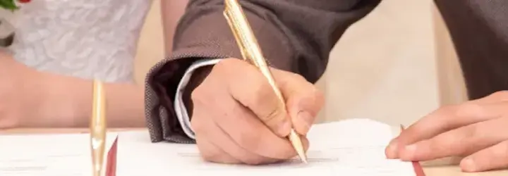 Co przynieść do pracy po ślubie? Kluczowe dokumenty i kroki do podjęcia