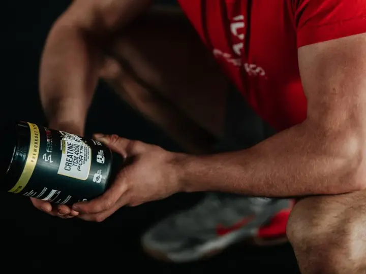 CrossFit: Jakie suplementy? Maksymalizuj siłę i regenerację!