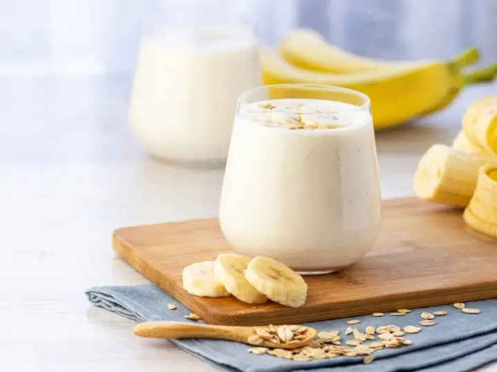 Zdrowy koktajl bananowy fit przepis na pyszne i odżywcze smoothie