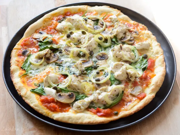 Idealny kurczak na pizzę: Podsmażanie to klucz do smaku i bezpieczeństwa