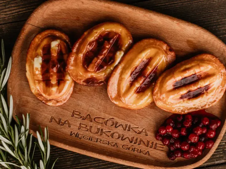 Bacówka u Jancoka: Oscypki, Sery, Wysyłka. Gdzie kupić prawdziwe?