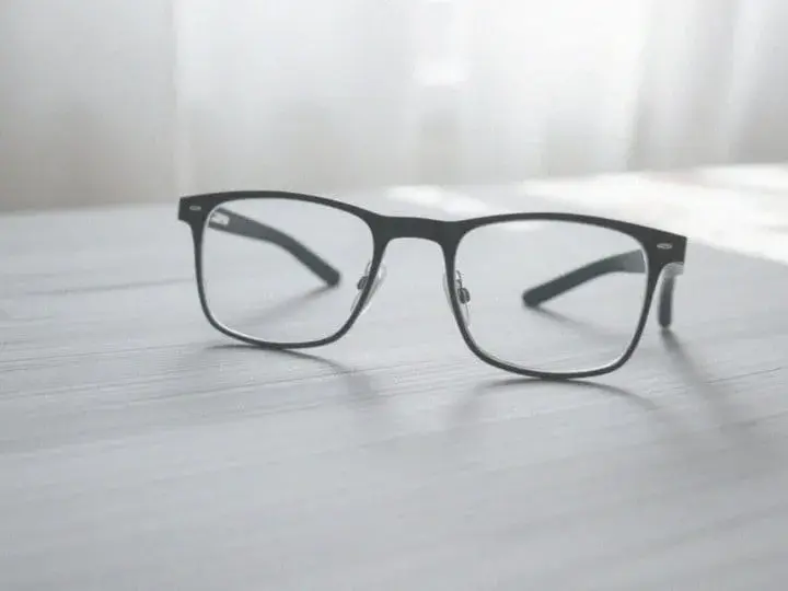 Ile kosztują okulary progresywne w Vision Express? Pełny cennik!